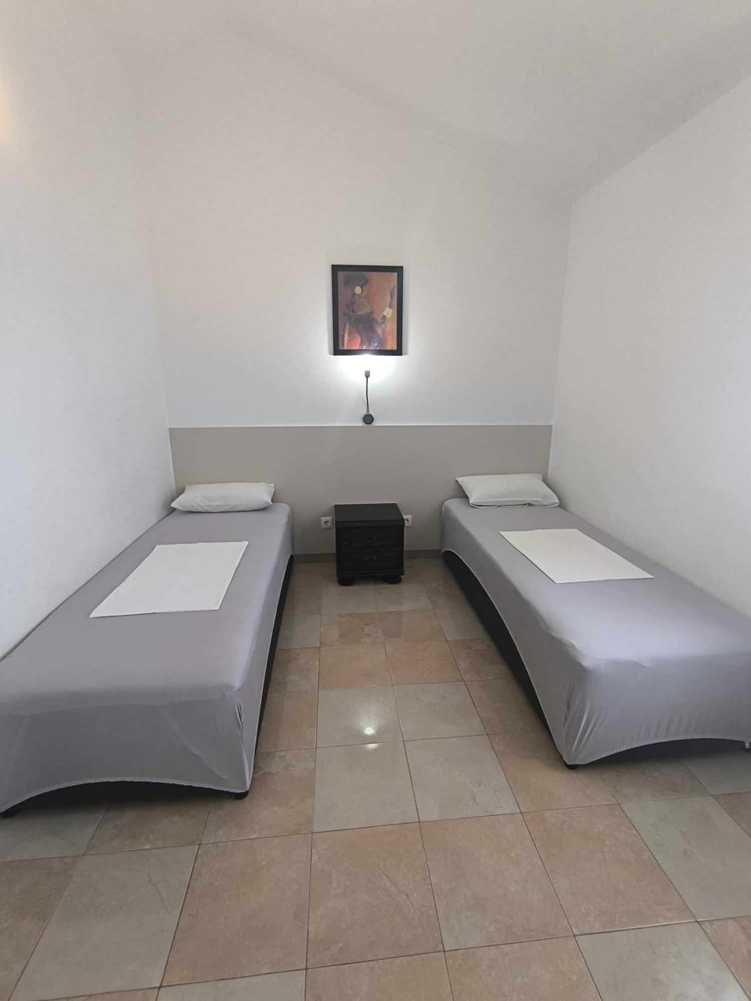 Apartments Otok 2 Trogir Kültér fotó